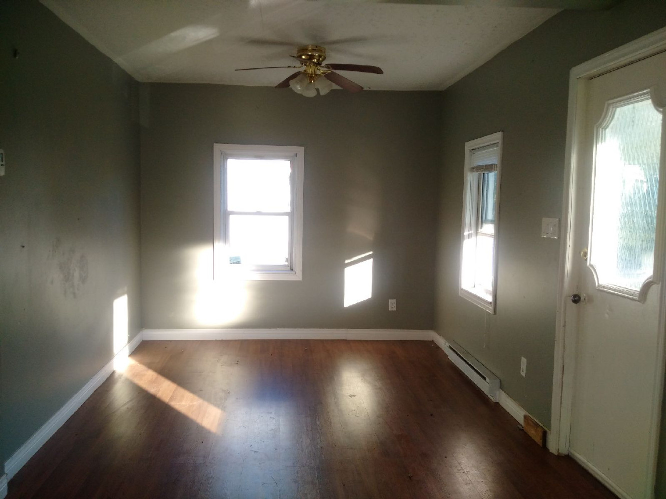 365 Sandy Point Living Room