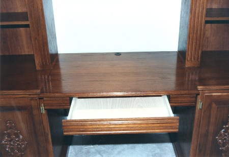 Shown is a pen and pencil drawer.