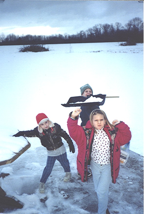 https://0201.nccdn.net/1_2/000/000/12c/383/drake-kids-original-photo.jpg