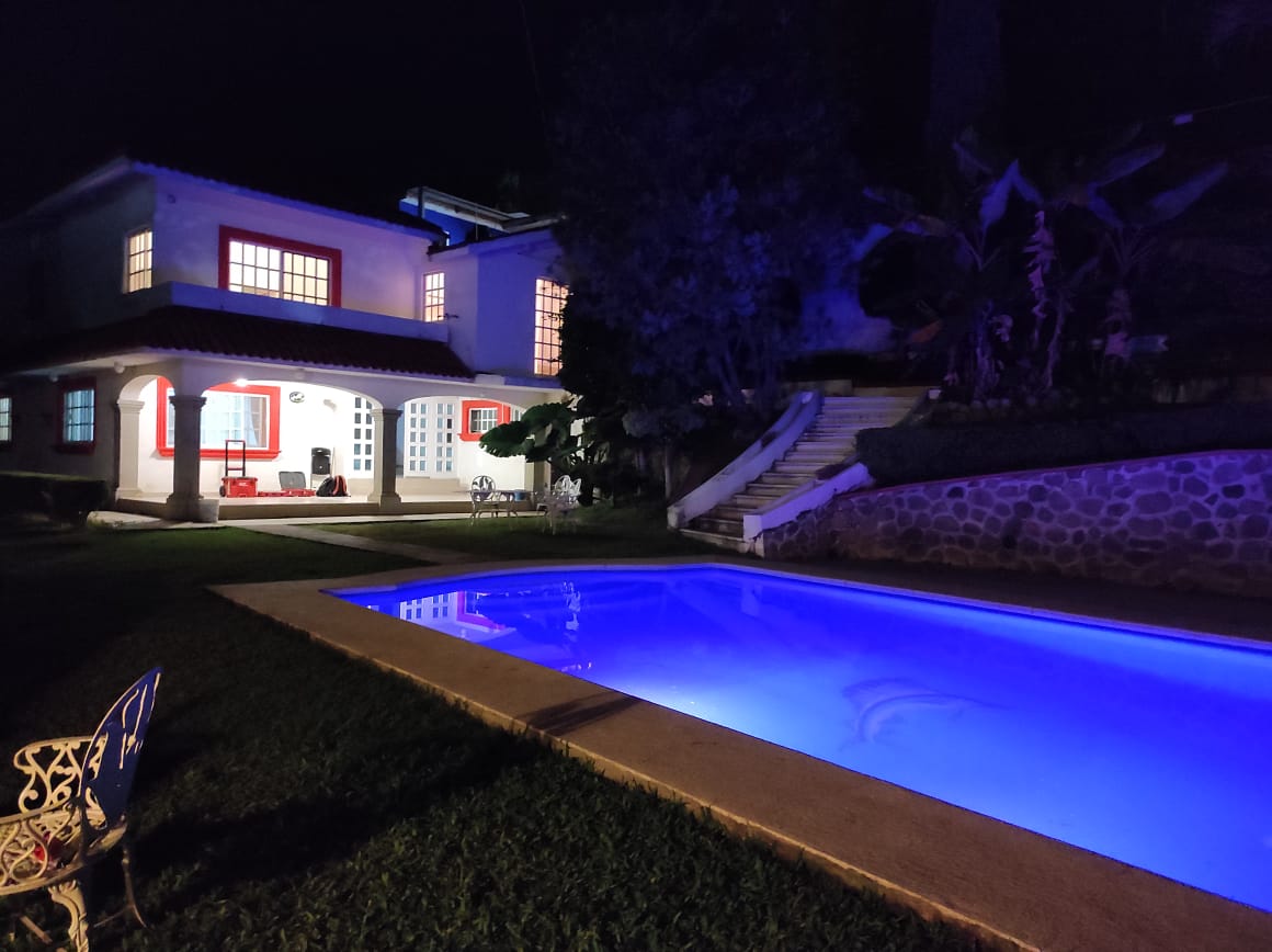 Iluminación Wifi de alberca