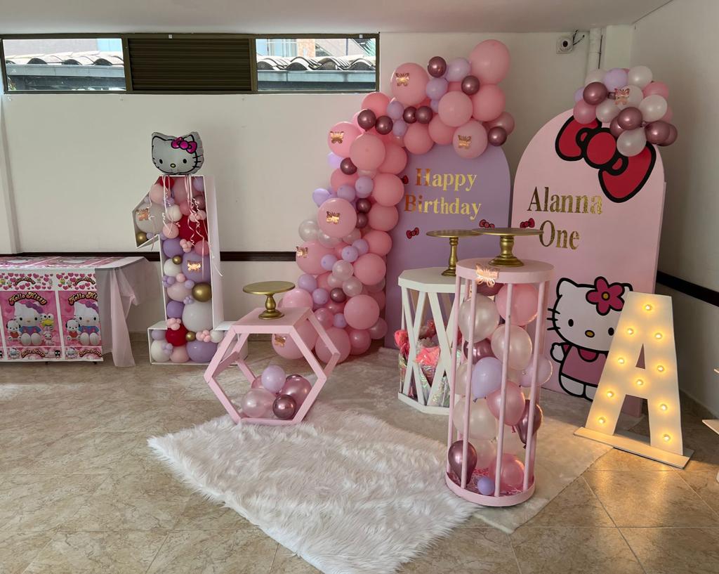 Panel Ovalada
$60.000 en Alquiler
Precio unitario
Manejamos variedad de colores
·220 de altura por 1mts de ancho
PERSONALIZACION POR PANEL 70.000