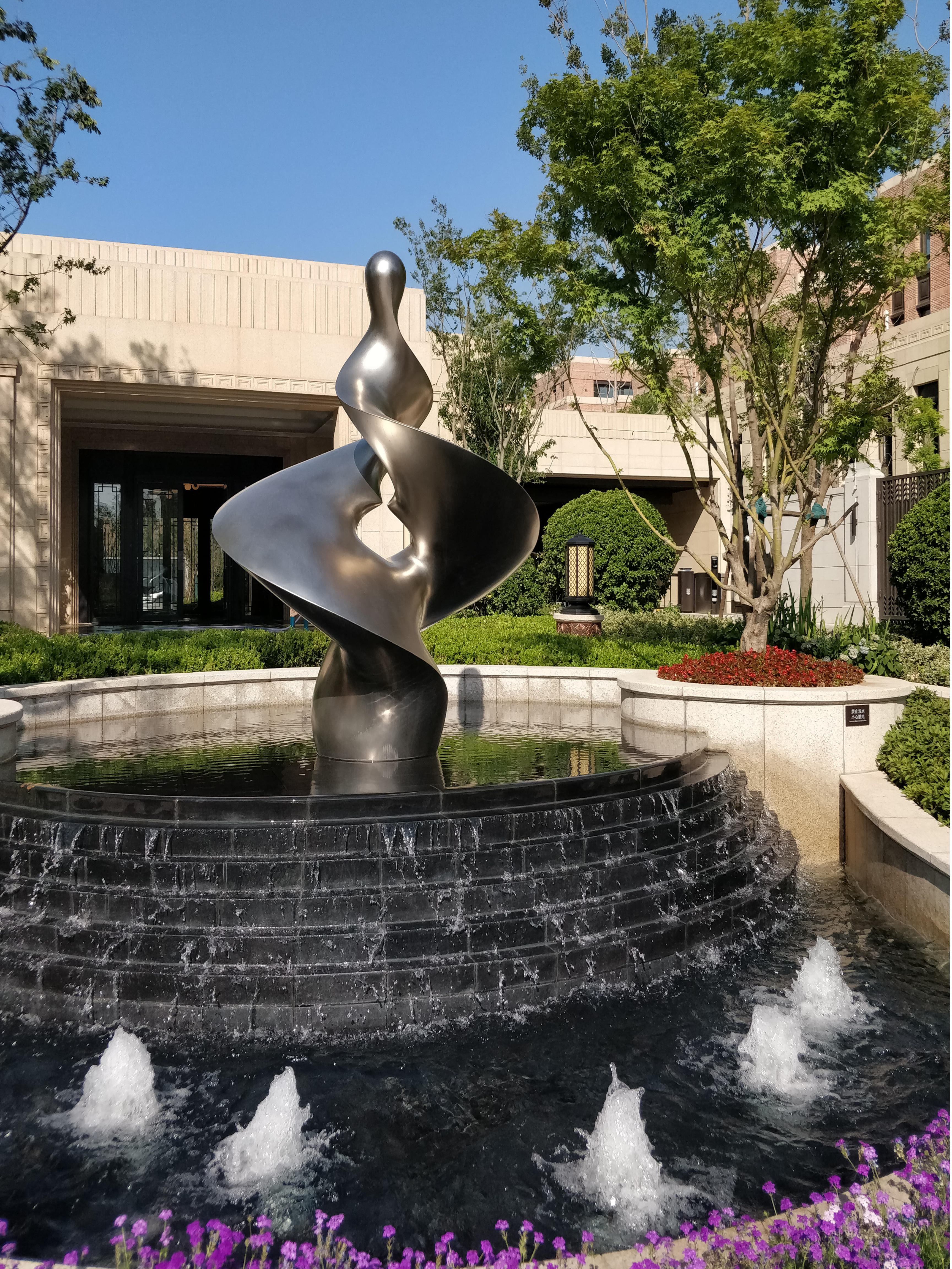 Storm- stainless steel- H.200cm. Shenzhen- China
