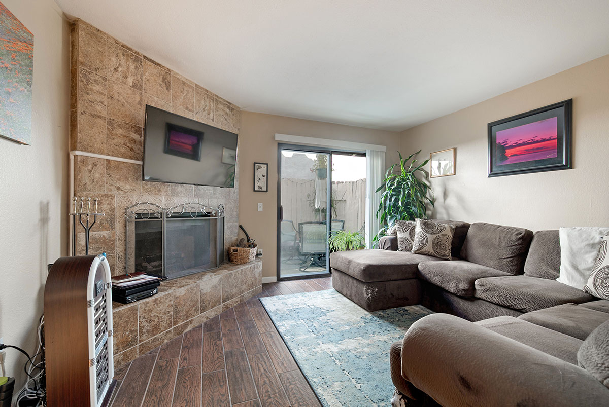 389 Shady Lane Unit D El Cajon, CA 92021