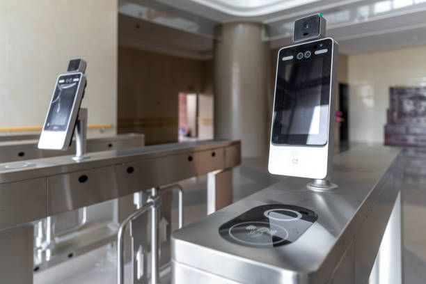 torniquetes de acceso integrados con sistemas biométricos 