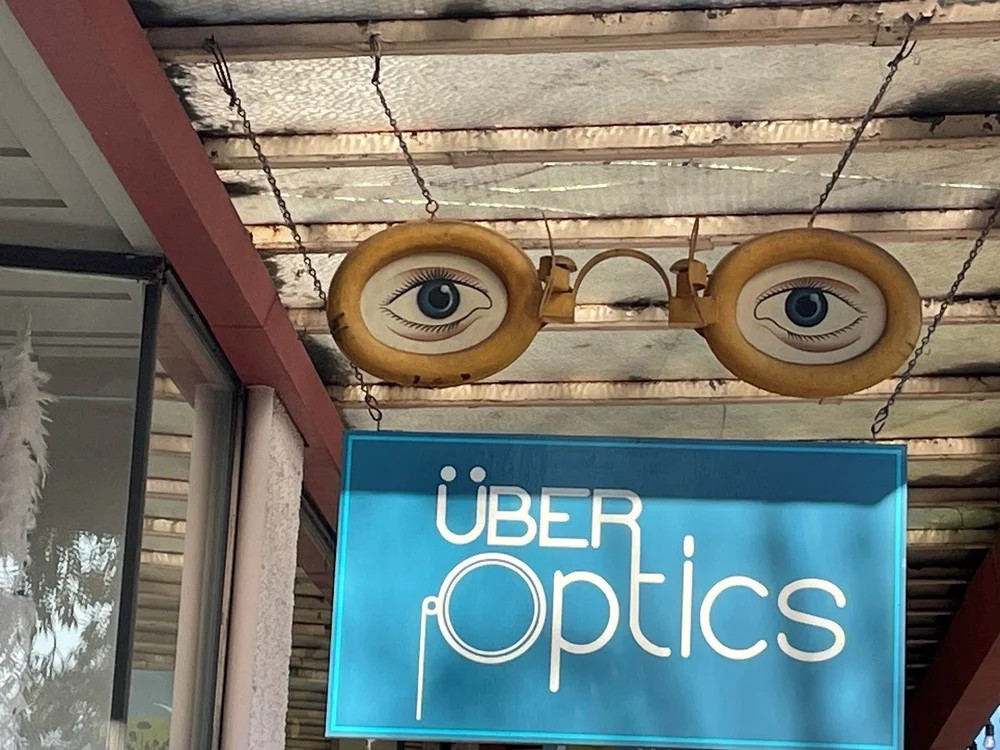 Uber Optics ~ 19 Kentucky St