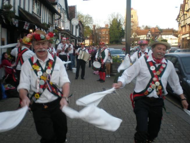 St George&apos;s Day in the evening outside the Queens Head, Pinner