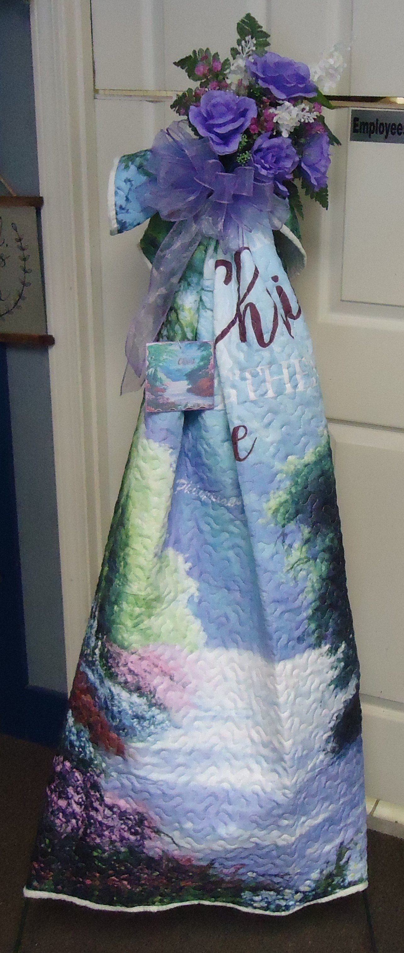 ((SORRY OUT OF STOCK!!)
(57) "Religious" Throw On Easel
W/ Silk Flowers
$69.50