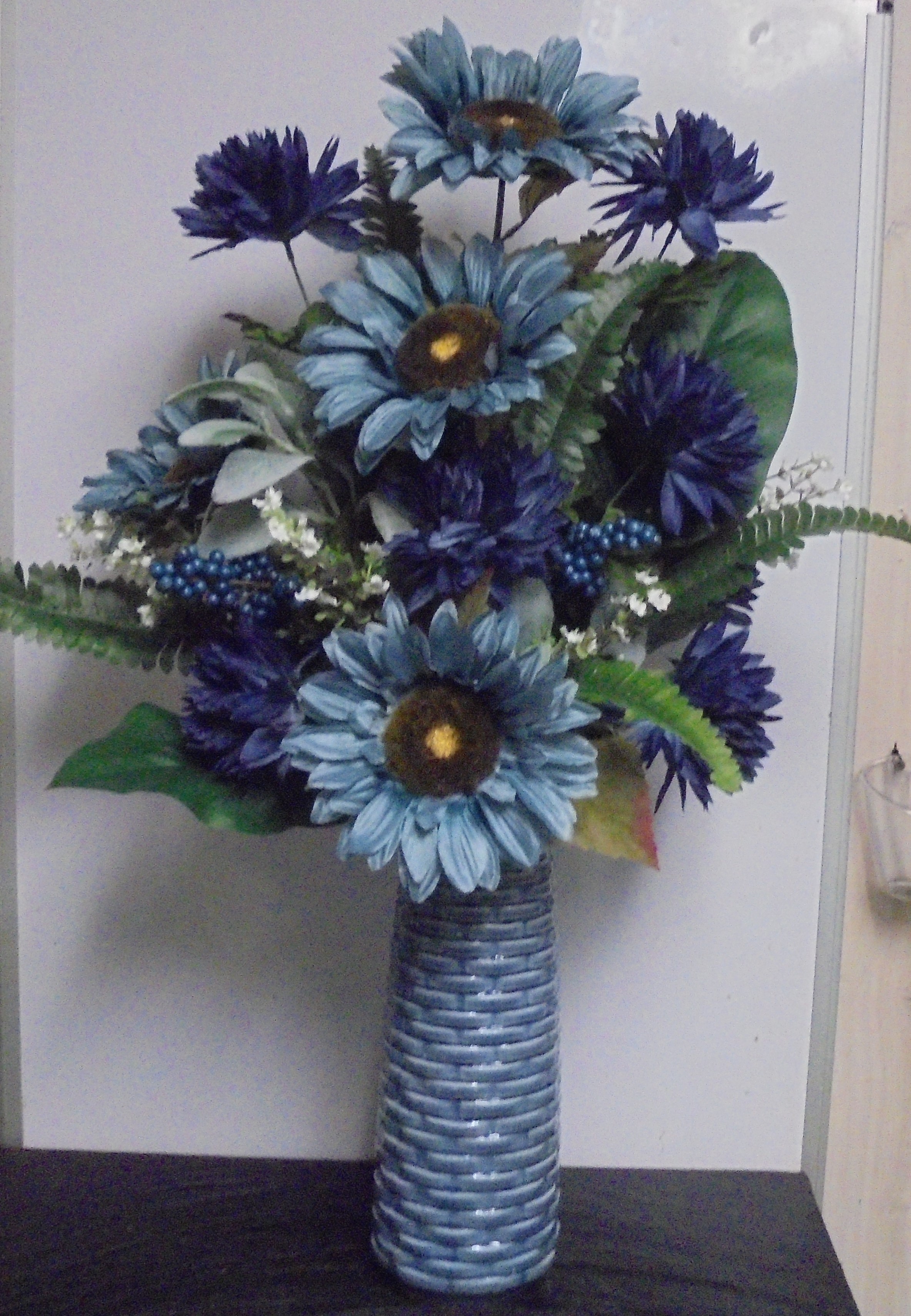 (54) "SILK" Vase Arrangement
(Blue Mix)
$70.00