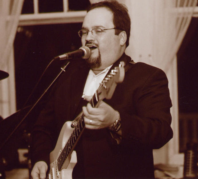 Rob feeling the music at wedding, Altamira Mansion, Jamestown, RI