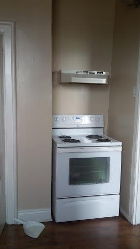 215 Douglas #3 Kitchen