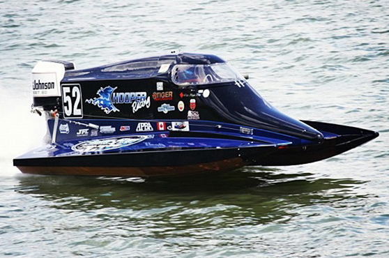https://0201.nccdn.net/1_2/000/000/131/bc3/racingboat.jpg