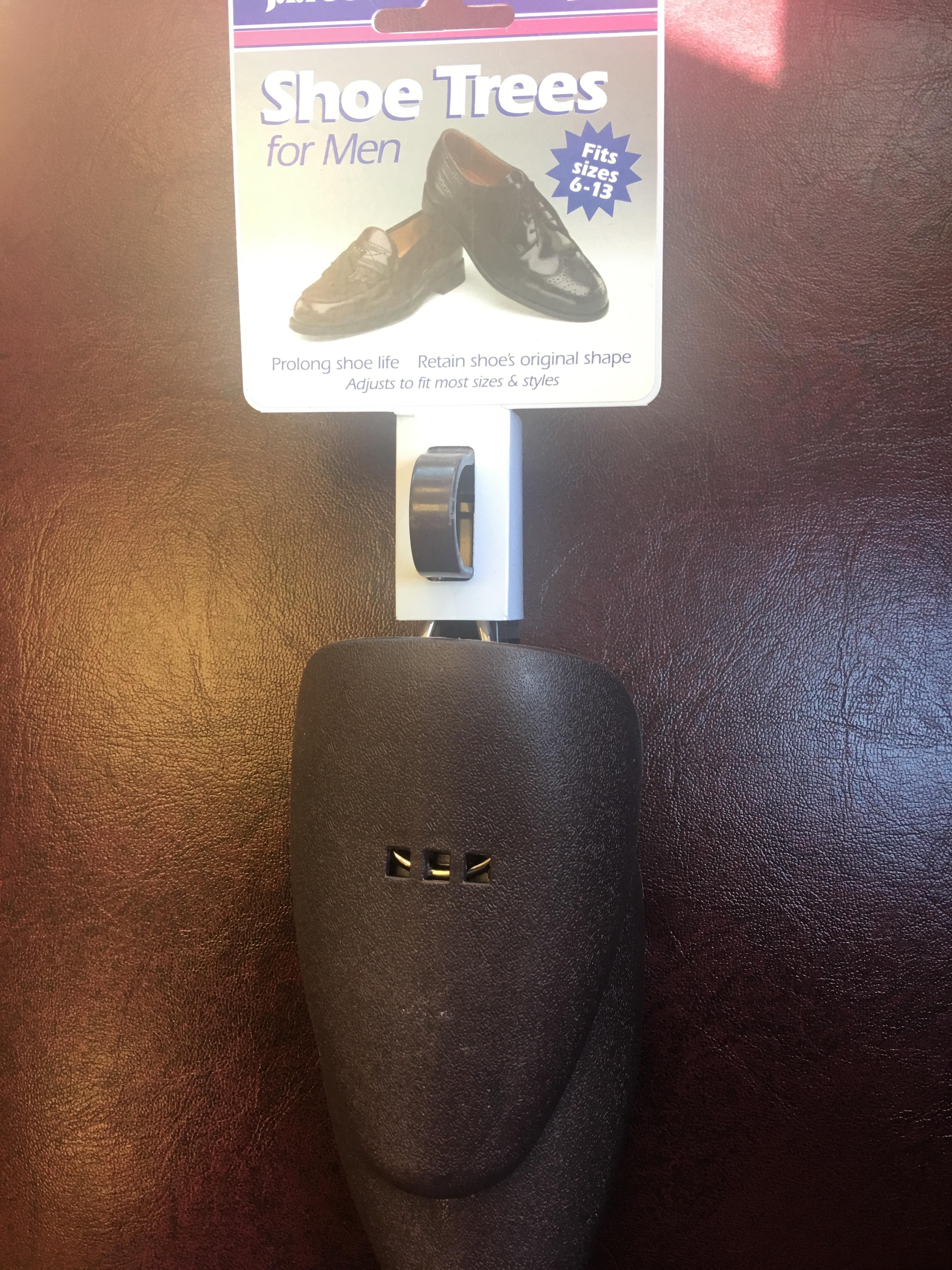 https://0201.nccdn.net/1_2/000/000/132/0dd/a-shoe-tree-3024x4032.jpg