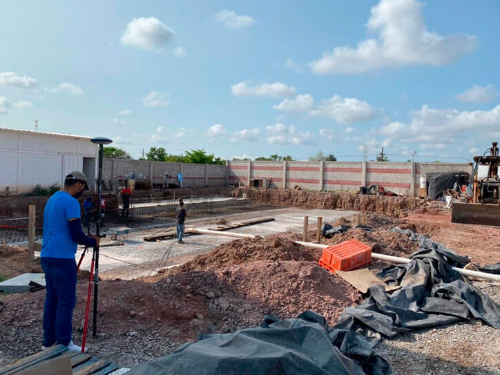 M&M Topografía SA de CV - GPS
