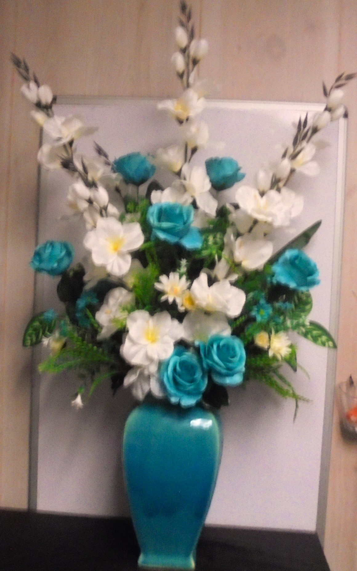 (18)  "Silk" Vase Arrangement
(White & Aqua)
$100.00
