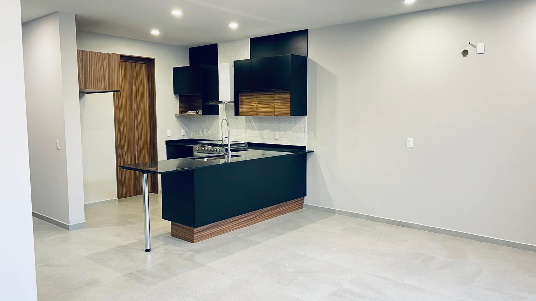 https://0201.nccdn.net/1_2/000/000/132/bbb/cocina-fiore2.jpg