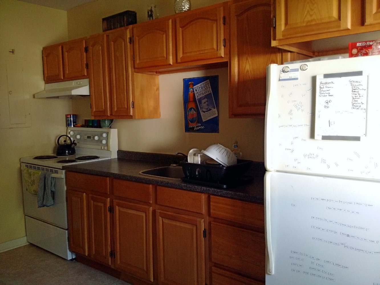 165 Queen #4 Kitchen