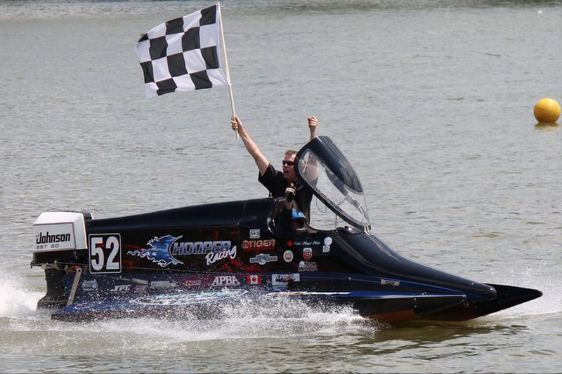 https://0201.nccdn.net/1_2/000/000/133/cb9/blacktunnelracingboat.jpg
