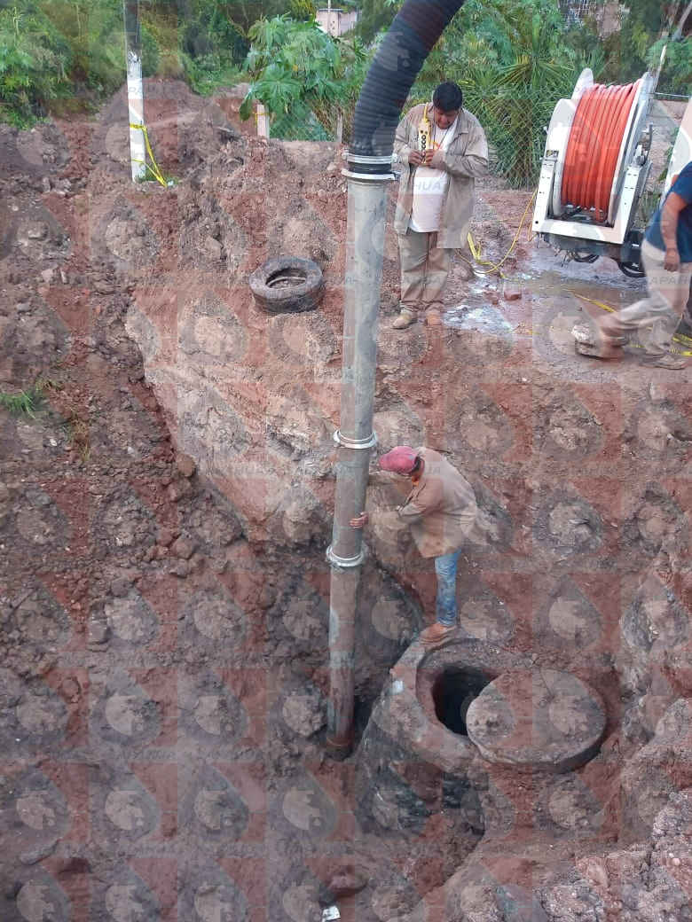 Desazolve, excavación y reparación  de drenaje en la c. Agustín Melgar col Reforma 
Mes: Septiembre