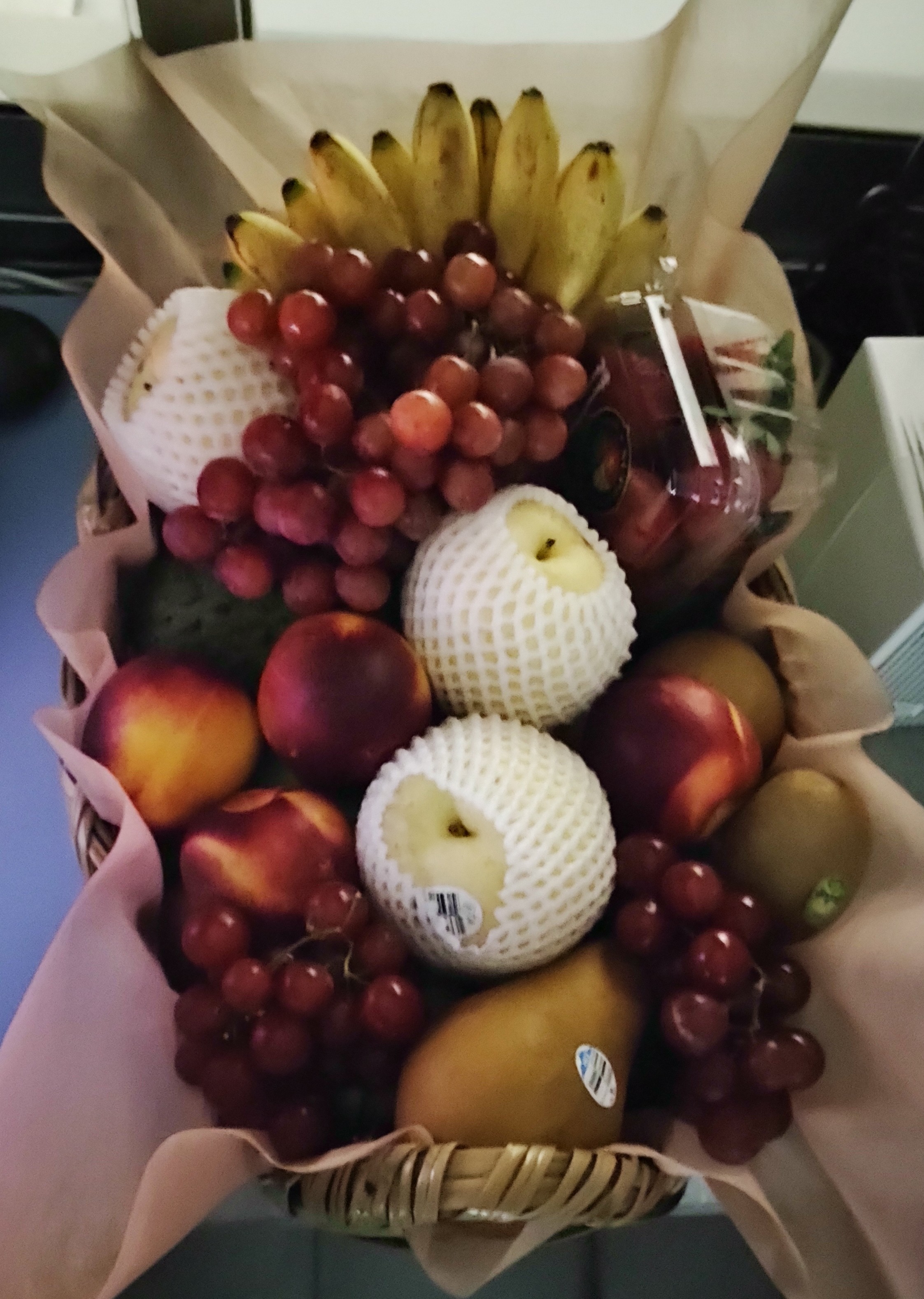 CESTA DE FRUTAS 1