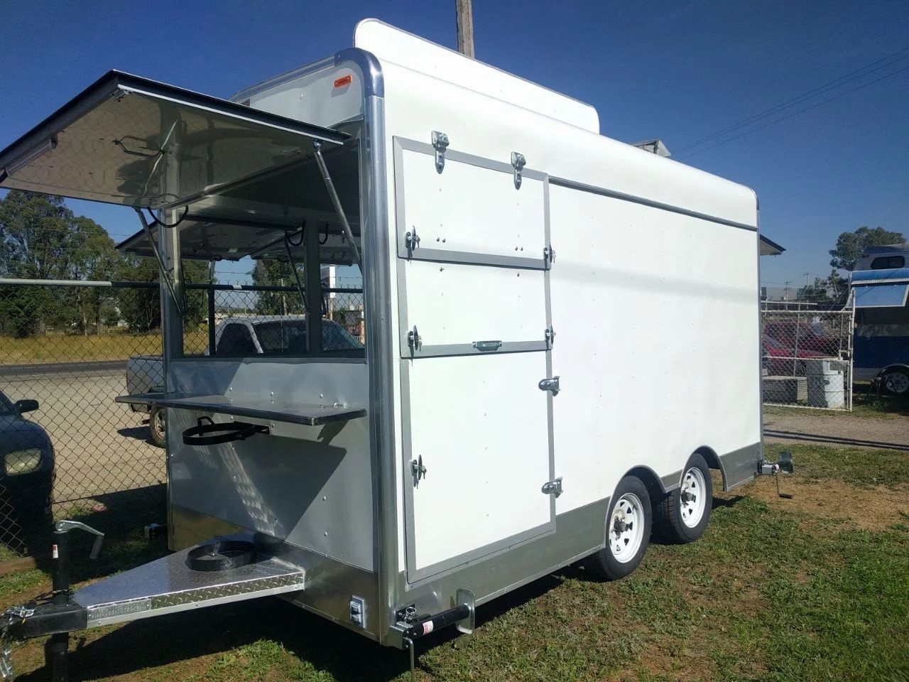 REMOLQUE LONCHERO DOBLE EJE