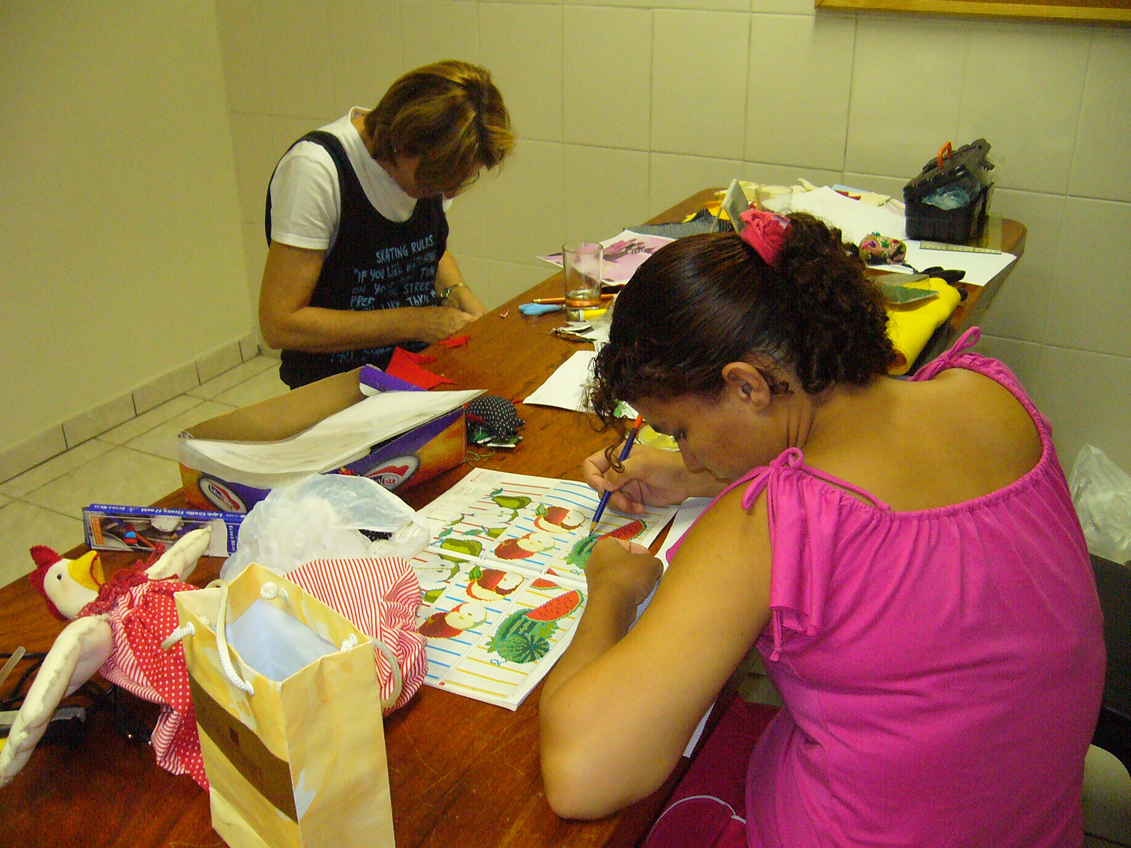 https://0201.nccdn.net/1_2/000/000/136/5d7/SOMA-CURSO-DE-ARTEZANATO-31-mar--o-2008-004.jpg