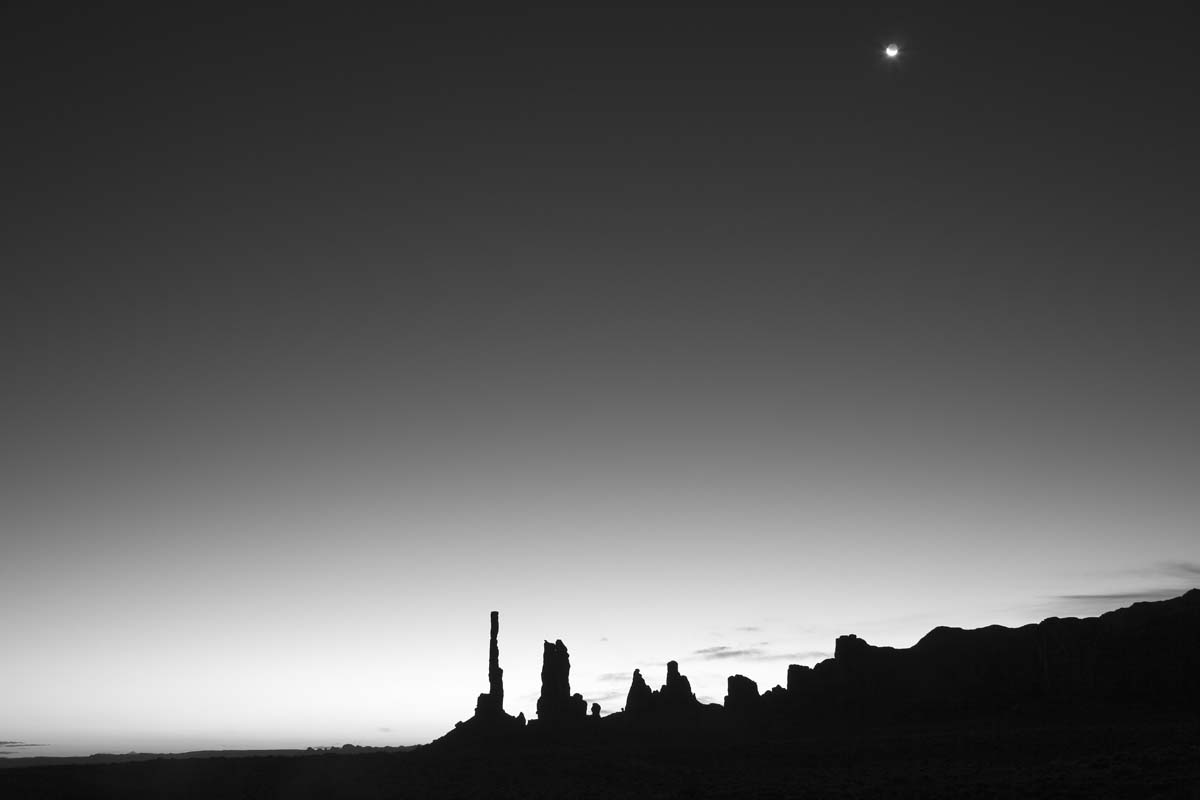 Monument Valley Moonrise