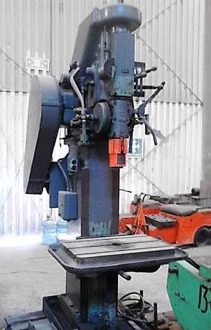 TALADRO DE PEDESTAL
Marca BARNESD
Mesa 17’’in x 27’’in
Motor 5hp
Cono Morse No.5
Barrenado Máximo 2 ½’’in