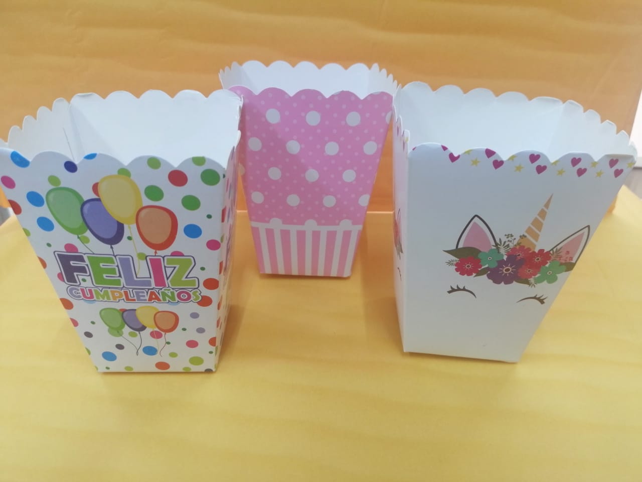 CAJITAS PARA PALOMITAS DECORADAS