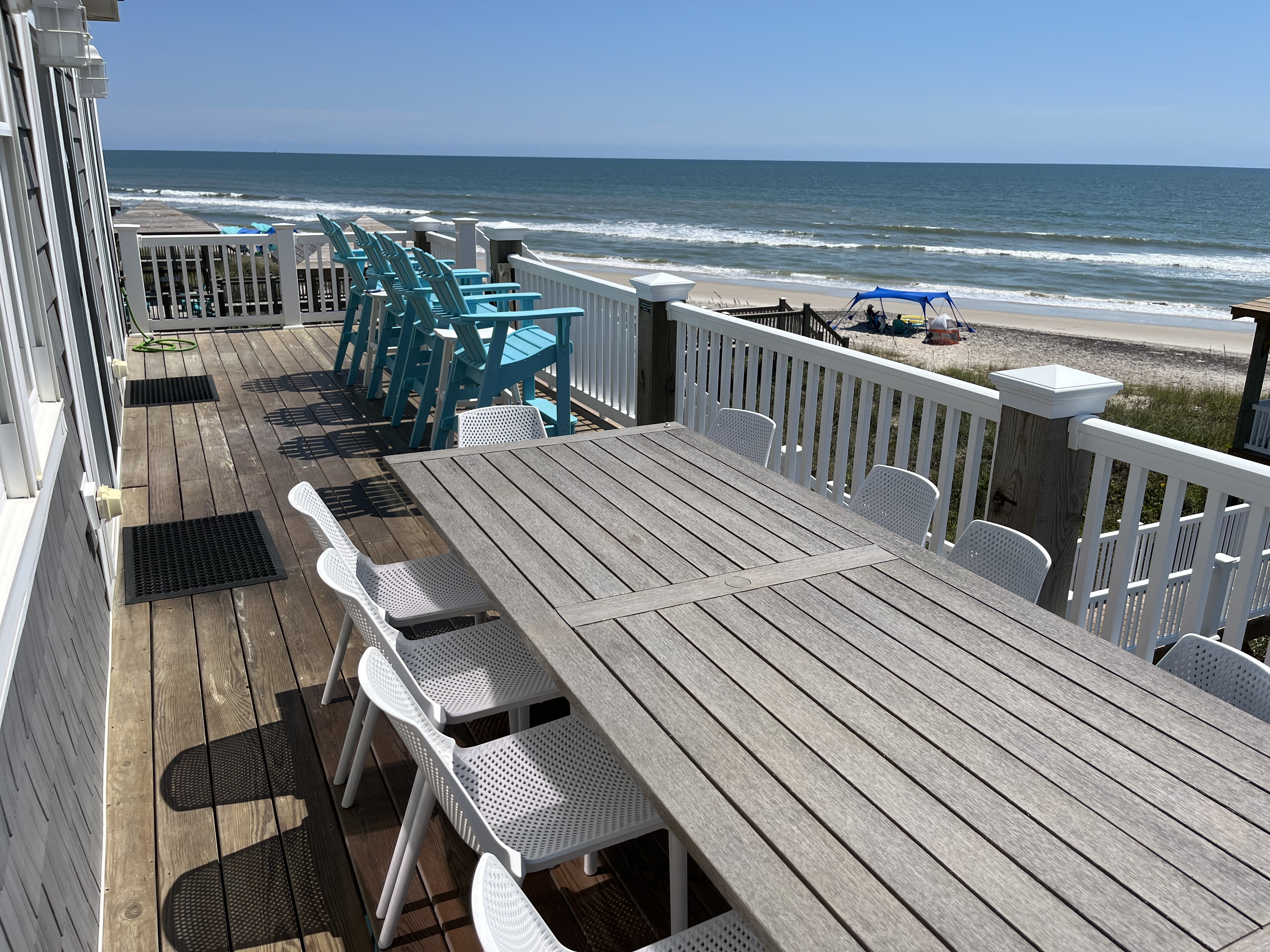 Ocean spance from the outside dining table