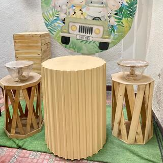 Mesa Octogonal Pequeña Tablilla
42cmx42cm
58cm Alto
$60.000
Cilindro Principal tablillas
$50.000