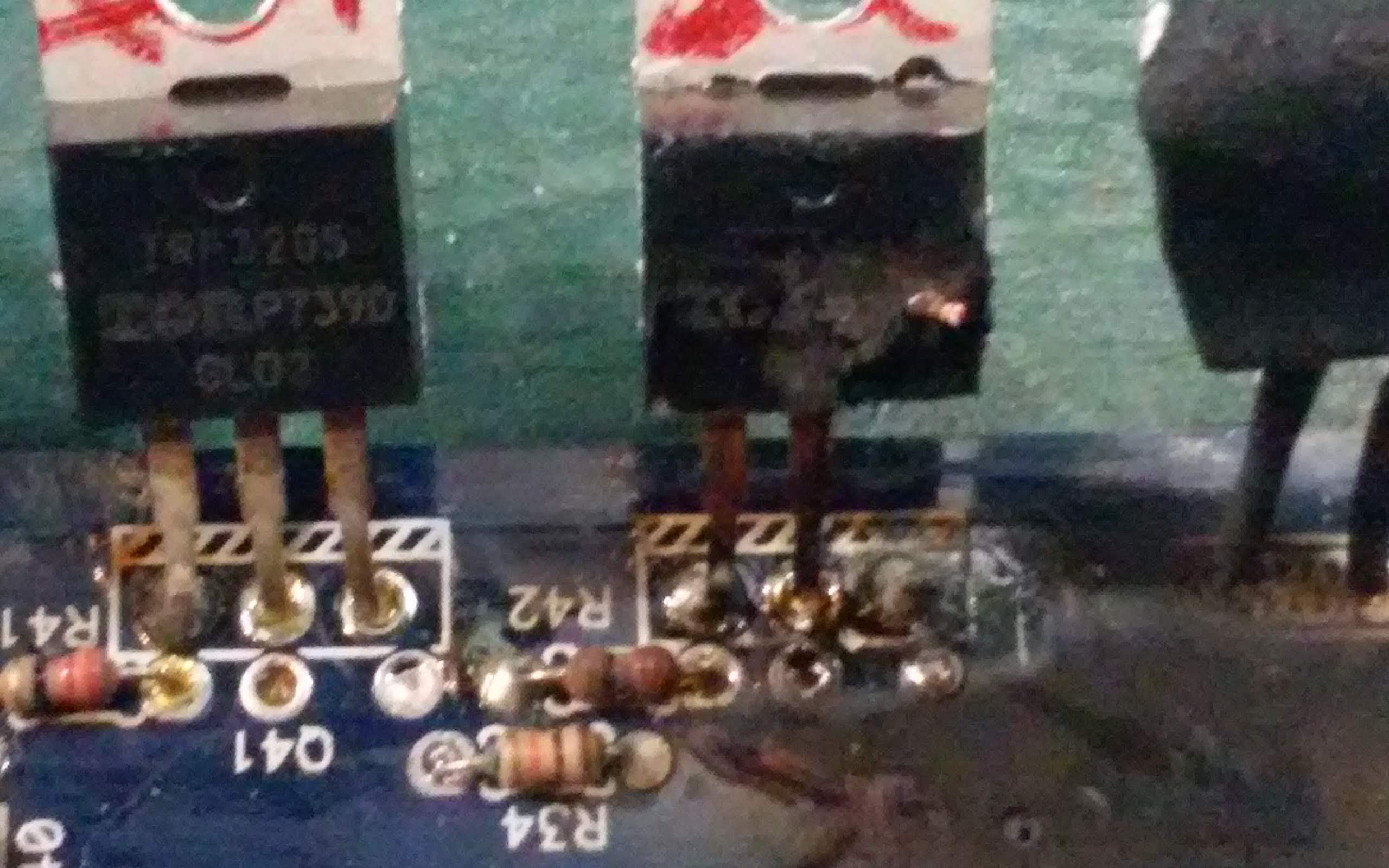 https://0201.nccdn.net/1_2/000/000/138/170/burned-car-amp-components.jpg