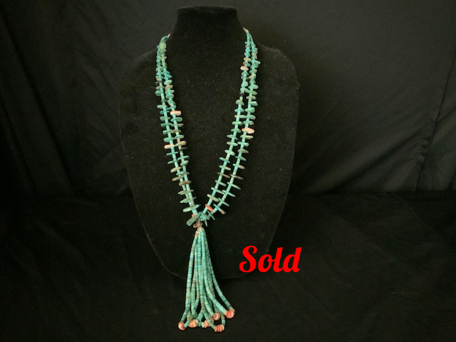 PRODUCT PROFILE:
Product No.: 21277
Description: Navajo necklace 
PRODUCT NARRATIVE:
• blue turquoise stones 
• beads with jacas
• 22” length
