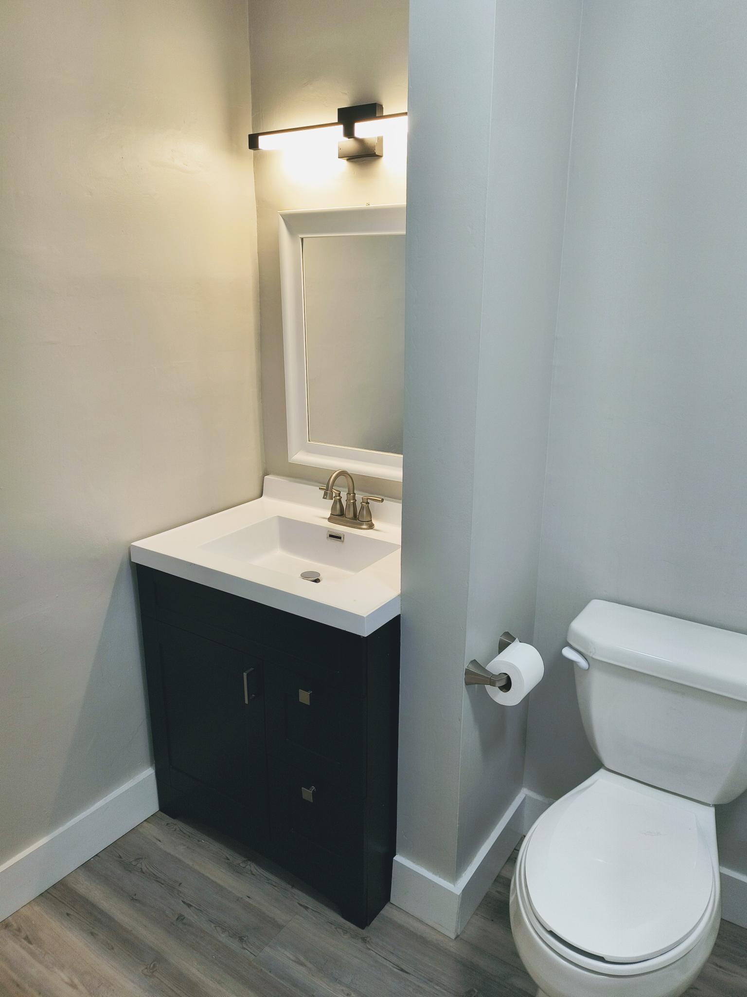 https://0201.nccdn.net/1_2/000/000/13b/307/bath.jpg