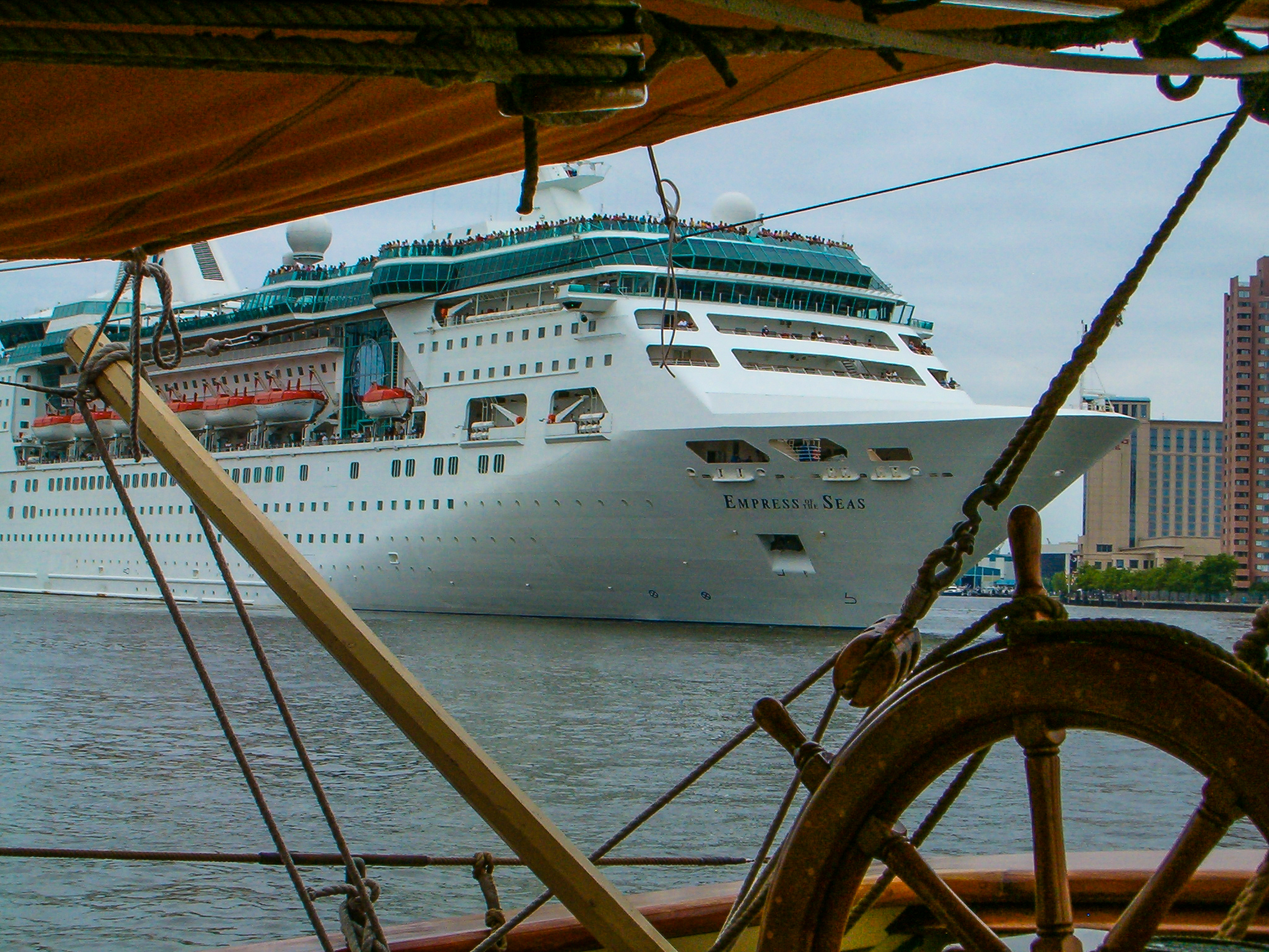 Tall Ships to Cruise Ships 9019