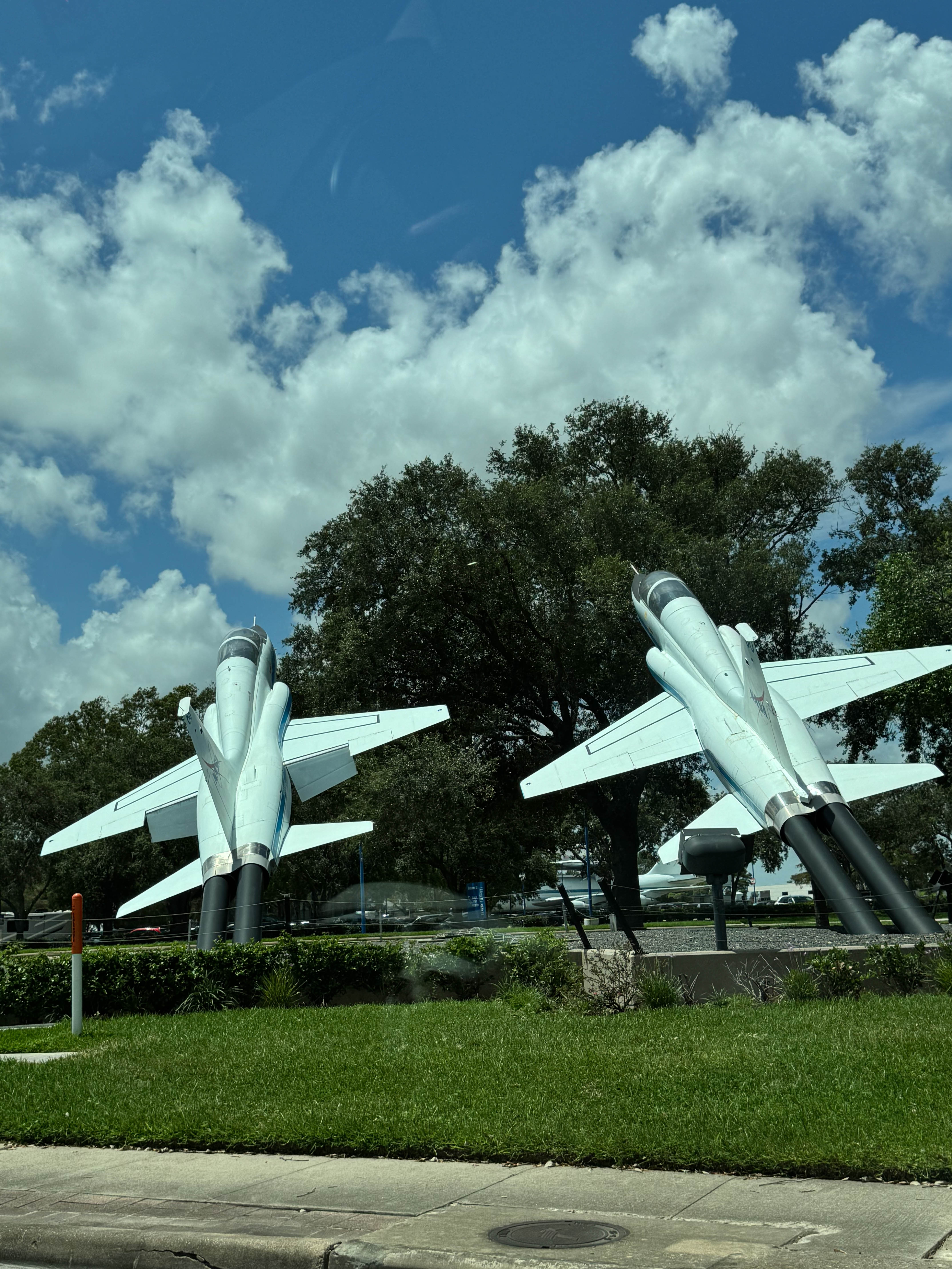 https://0201.nccdn.net/1_2/000/000/13b/b74/houston-order-138.jpg