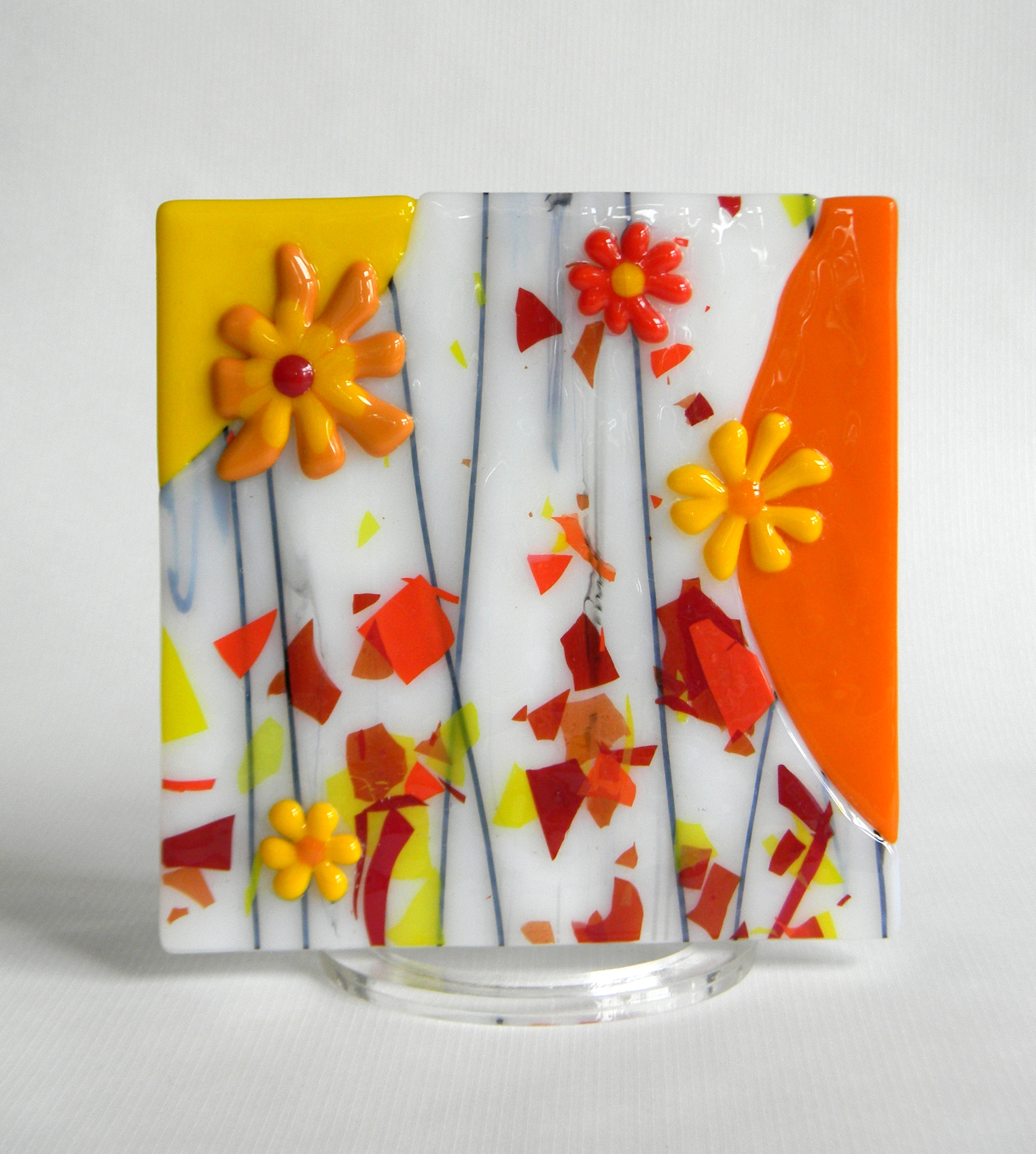"Autumn Flowers"
by Nataliya Guchenia
Glass Size - 6-1/8"H X 6-1/8"W
$200.00