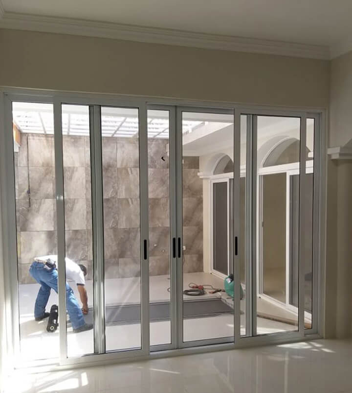 Aluminio D’Carlos - Puertas