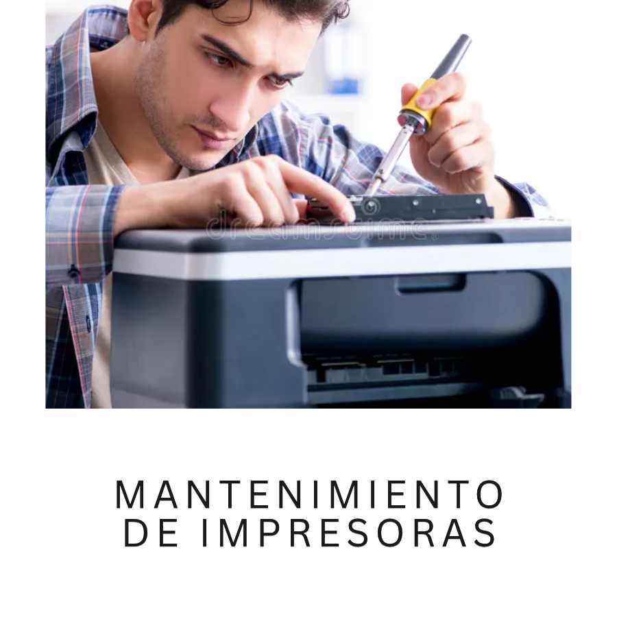 Hombre joven reparando una impresora