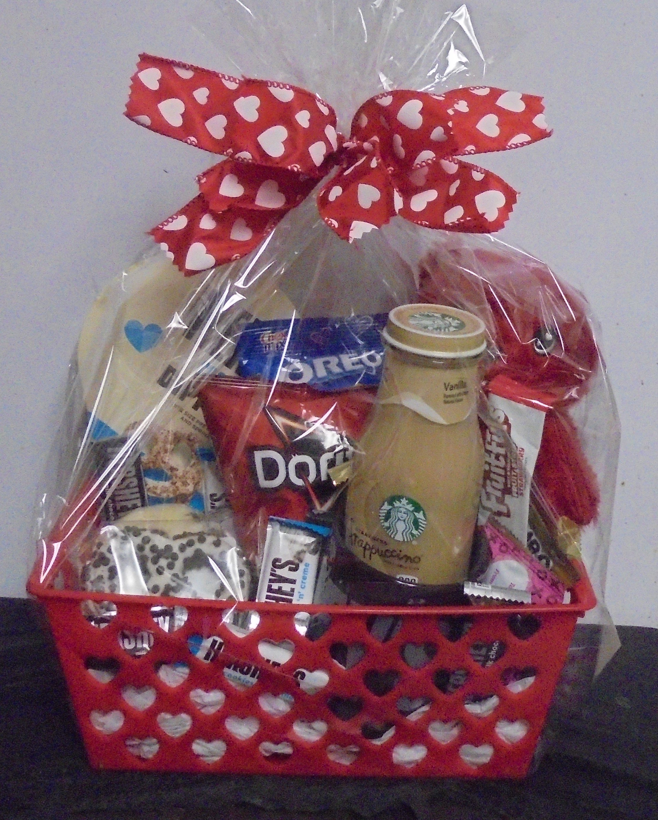 (33) Goodie Basket
W/ Plush Bear
$60.00
