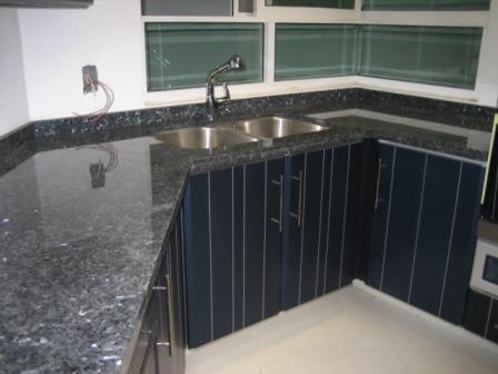 Fabricación de cubierta de granito, Azul Ala de Mosca.