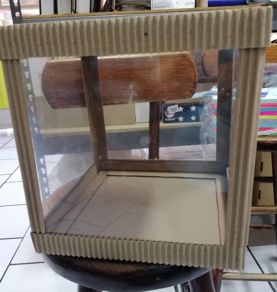 CAJA CUADRADA ACETATO