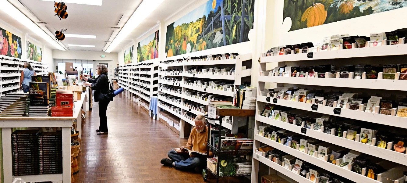 Petaluma Seed Bank ~ 110 Petaluma Blvd N