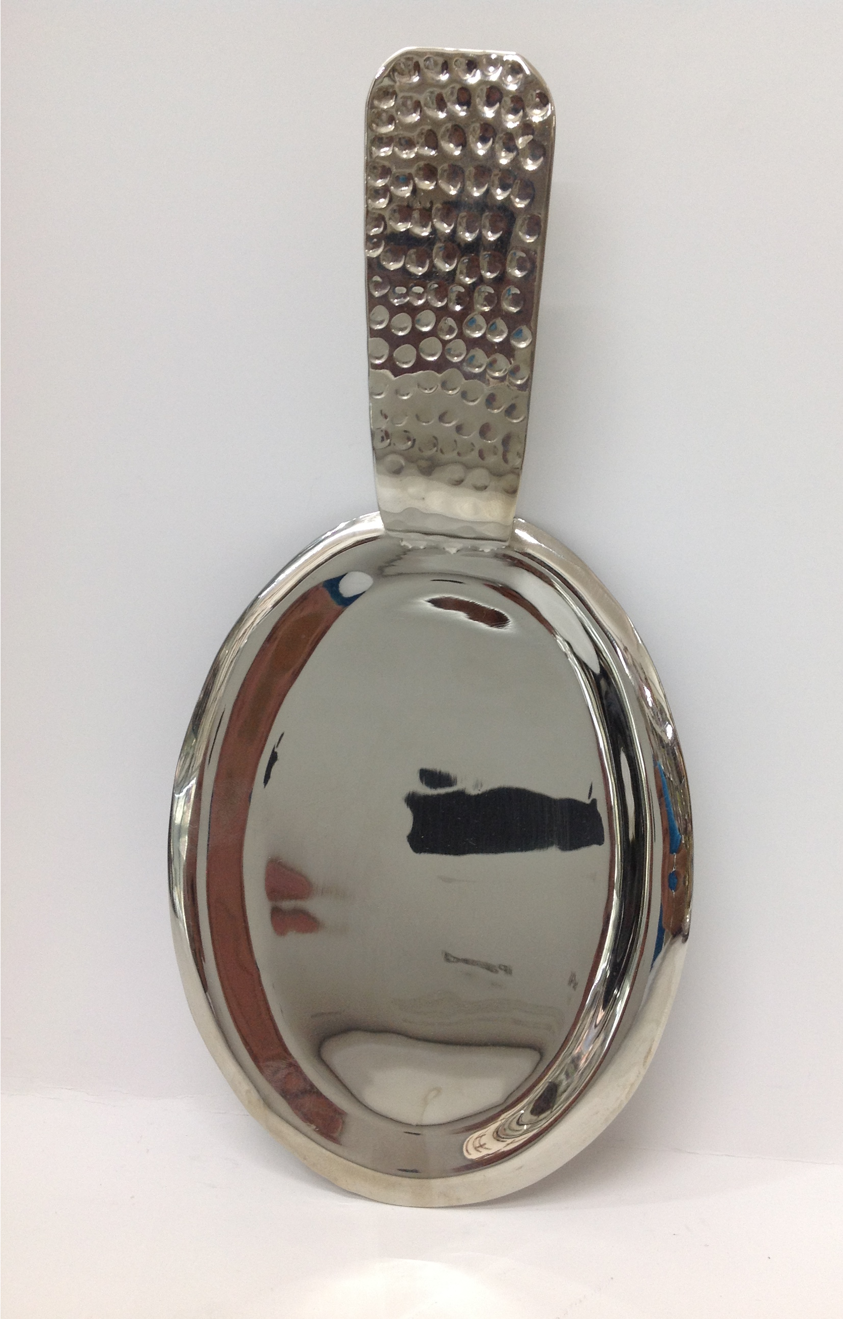 PLATILLO DE COMUNIÓN DE LATÓN CON BAÑO DE NÍQUEL