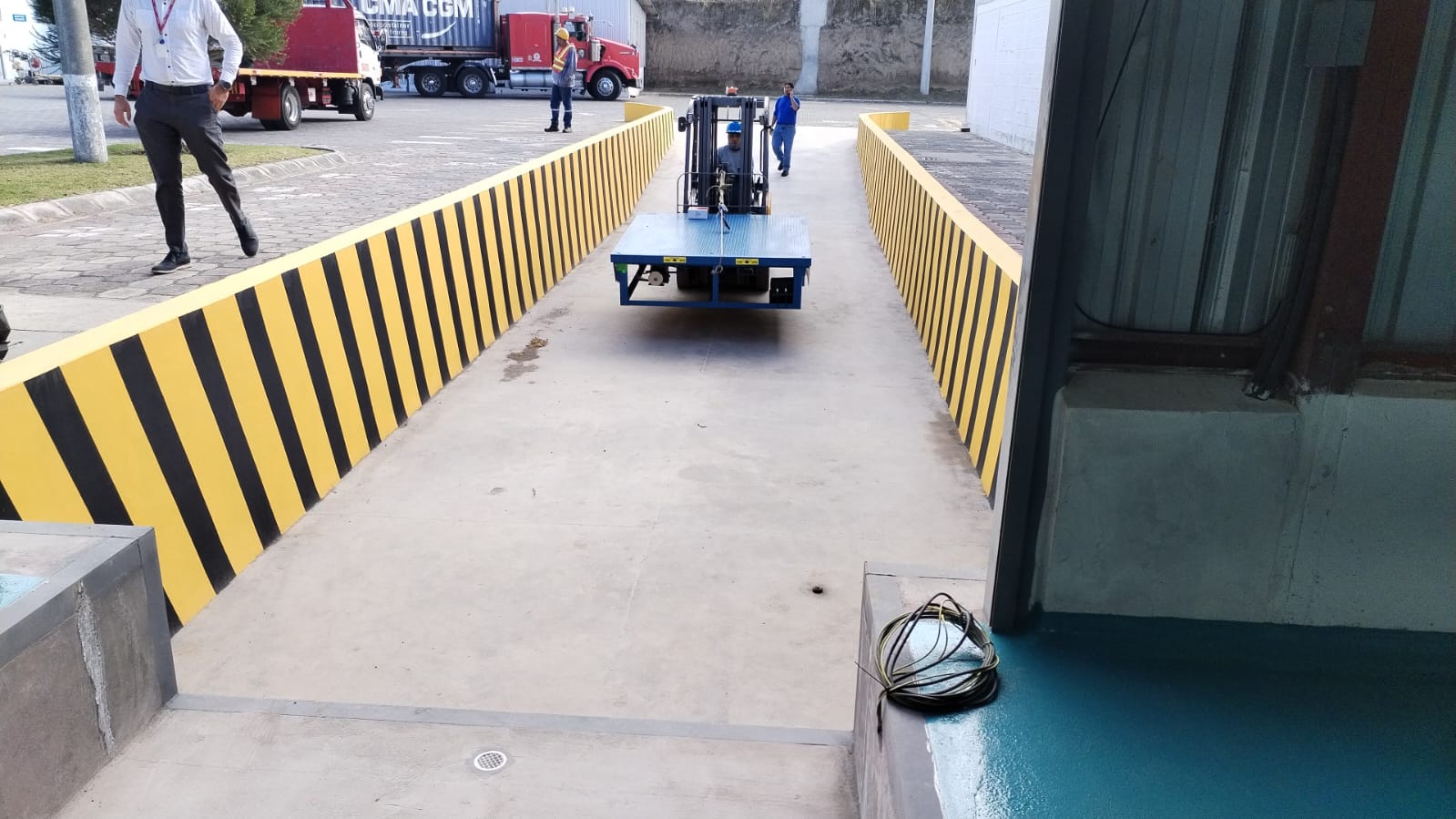 Construcción rampa acceso planta producción -Planta Conservas, Puembo