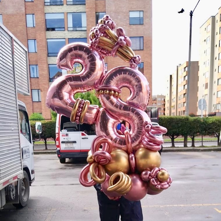 Colombia : 1111 Pesos
Venezuela : 11$
Negociable Según Diseño
