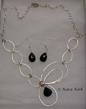 https://0201.nccdn.net/1_2/000/000/13f/4af/05-10-08-Necklace---Earrings-I-made-for-Leah-1-4x6-288x367.jpg
