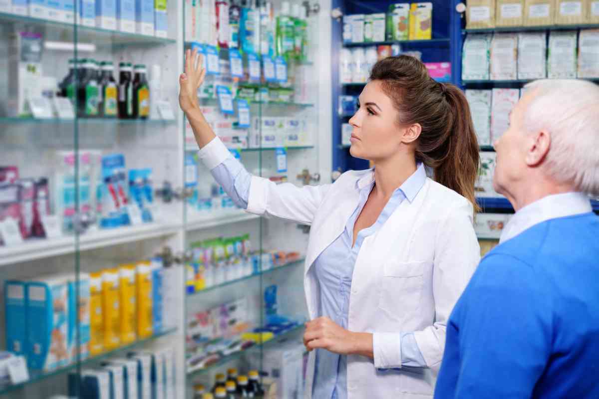 https://0201.nccdn.net/1_2/000/000/140/52d/come-aprire-una-farmacia.jpg