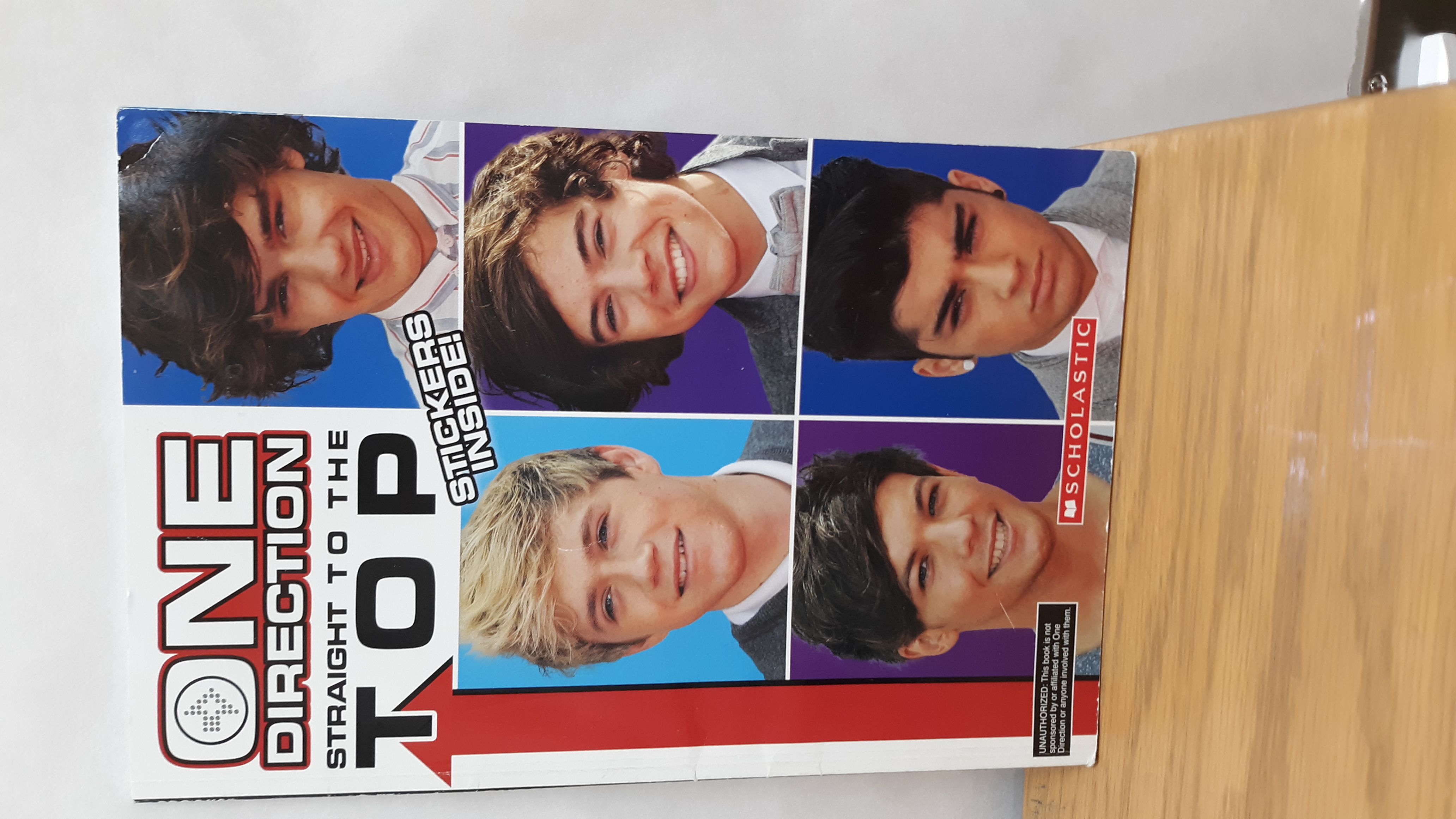 Direction book. One Direction книги. Straight топ