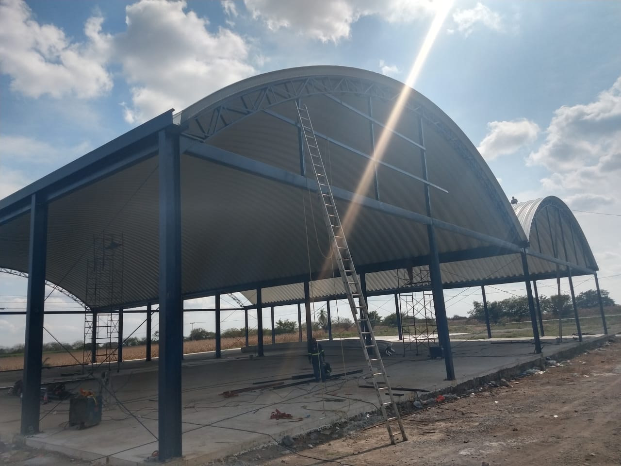 https://0201.nccdn.net/1_2/000/000/141/260/nave-industrial.jpeg