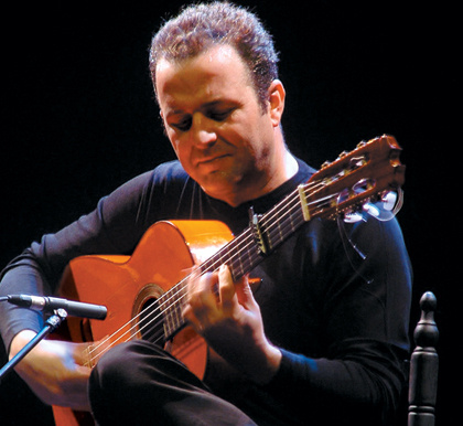 https://0201.nccdn.net/1_2/000/000/141/e53/GERARDO-NUNEZ-420x386.jpg